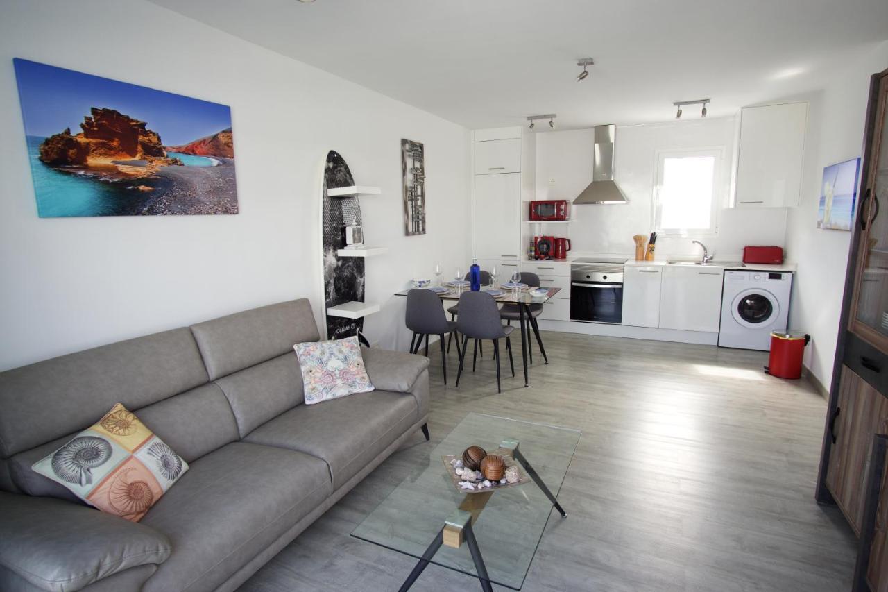 Apartment Cucharas Beach - Pool - Beach 2 Min - Free Ac & Wifi Costa Teguise Exterior photo