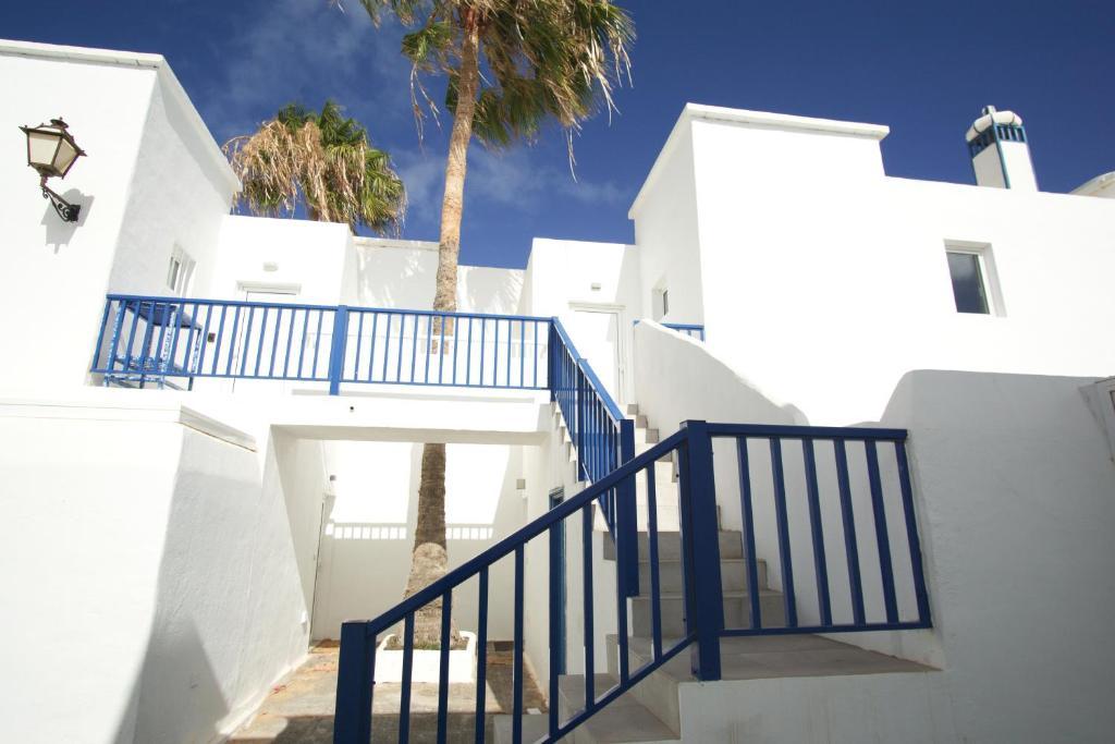 Apartment Cucharas Beach - Pool - Beach 2 Min - Free Ac & Wifi Costa Teguise Exterior photo