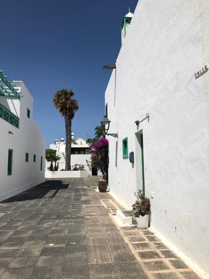 Apartment Cucharas Beach - Pool - Beach 2 Min - Free Ac & Wifi Costa Teguise Exterior photo