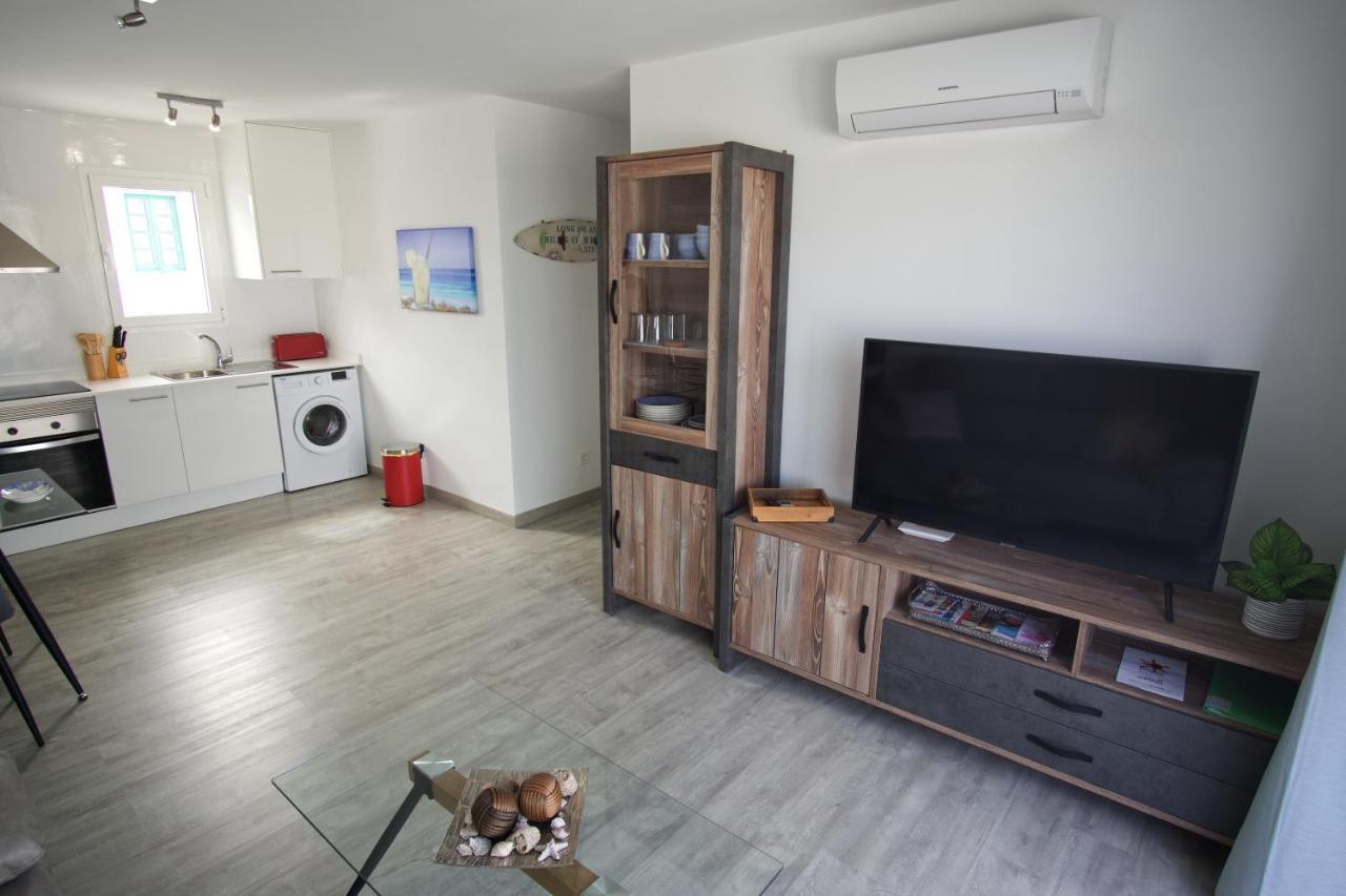 Apartment Cucharas Beach - Pool - Beach 2 Min - Free Ac & Wifi Costa Teguise Exterior photo